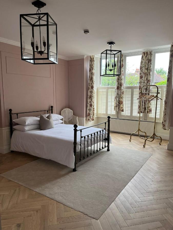 Private Apartment - 3 Bedrooms Harrogate Exteriör bild